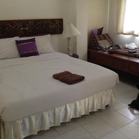 Penzy Guest House Praia de Chaweng Exterior foto
