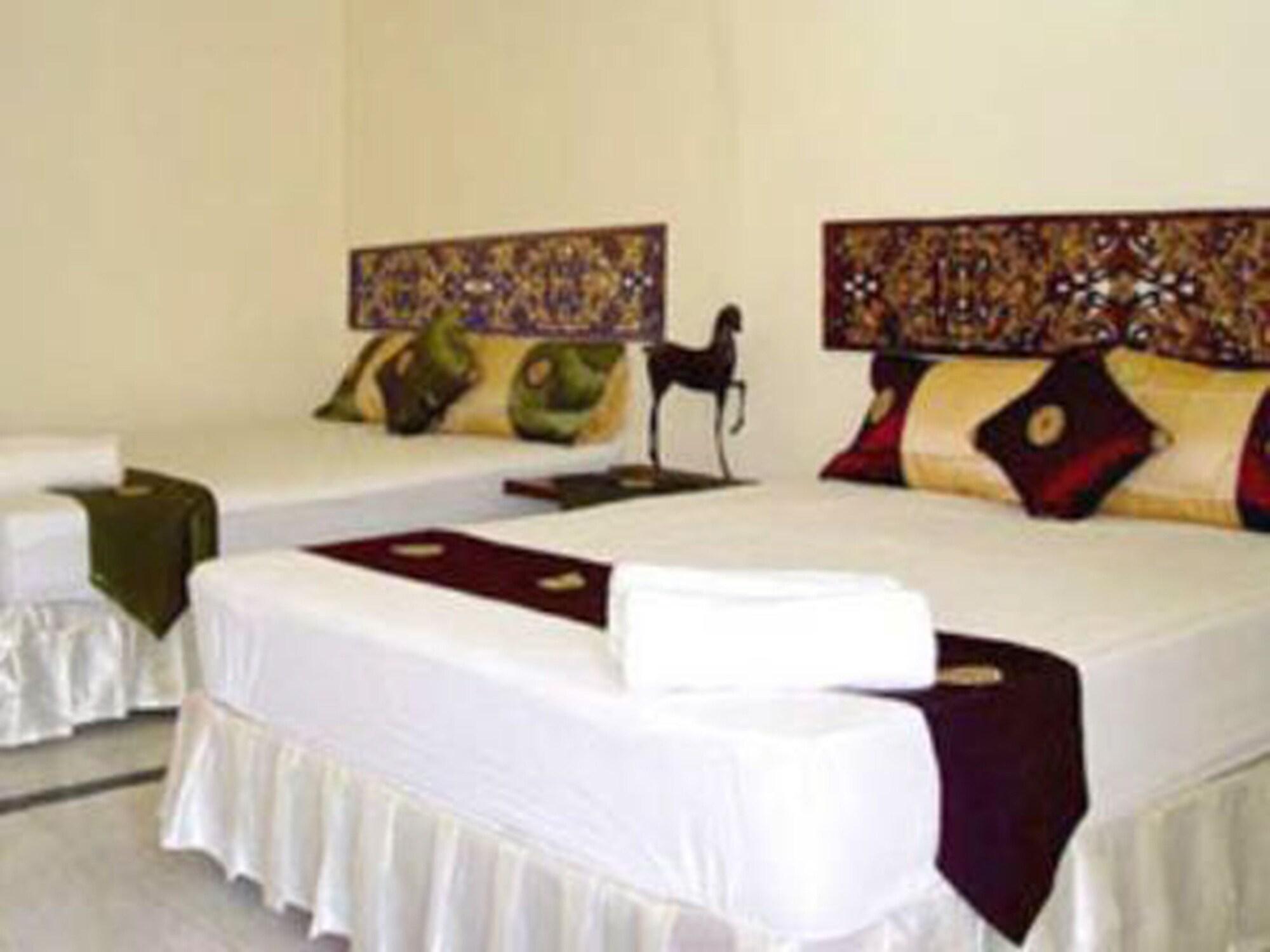 Penzy Guest House Praia de Chaweng Exterior foto