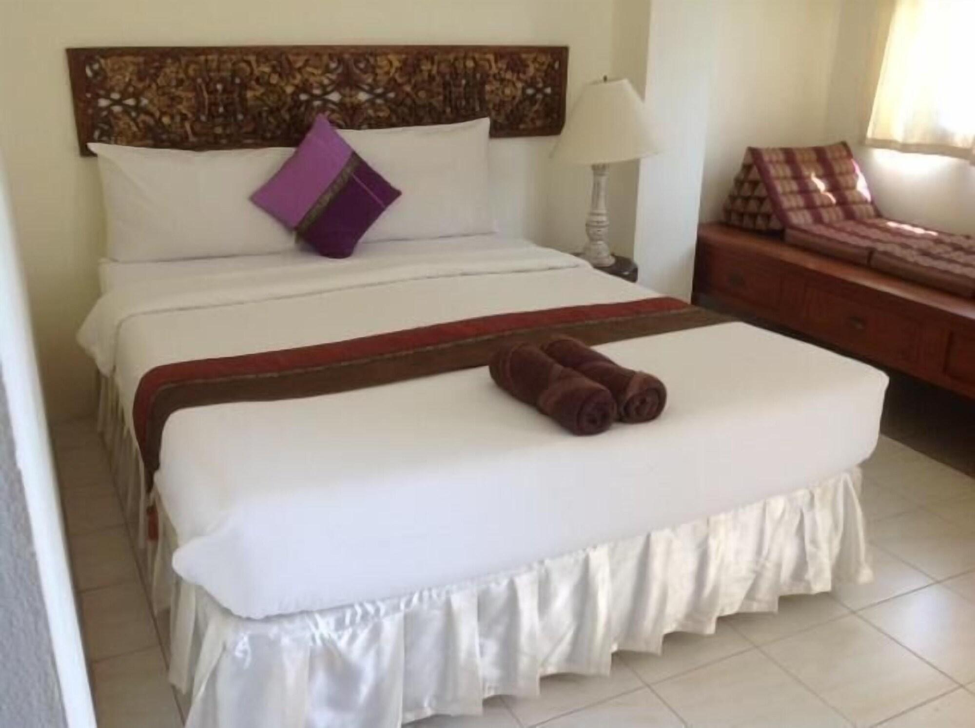 Penzy Guest House Praia de Chaweng Exterior foto